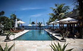 Kelapa Lovina Beach Villa